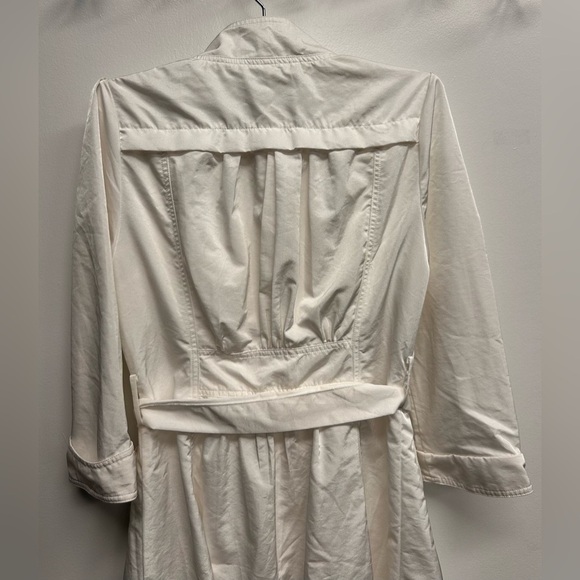 Romeo + Juliet Couture White Trench Coat Belt Big Buttons Pockets Size Small - Picture 8 of 11